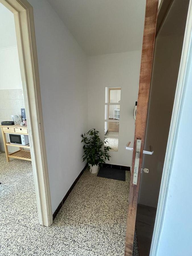 Appartement Dans Un Beau Quartier A Anderlecht Brüksel Dış mekan fotoğraf